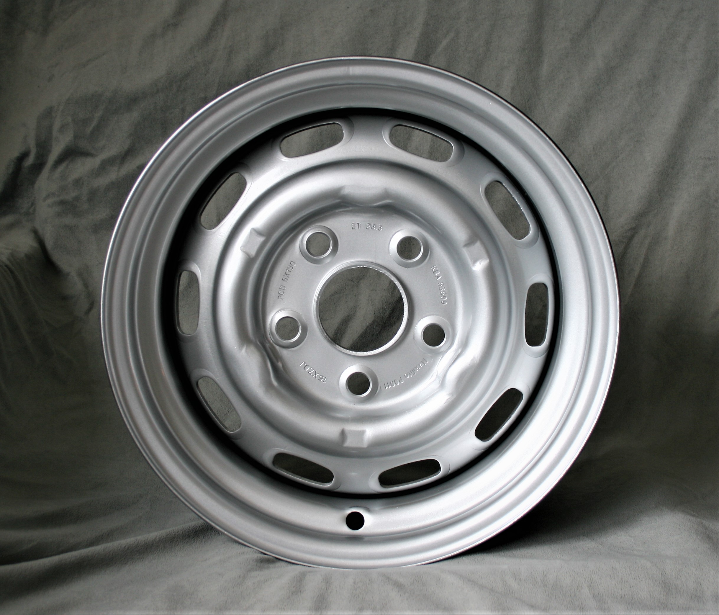 4x Stahlrad, 7.0x15 + KM4S Hutmuttern