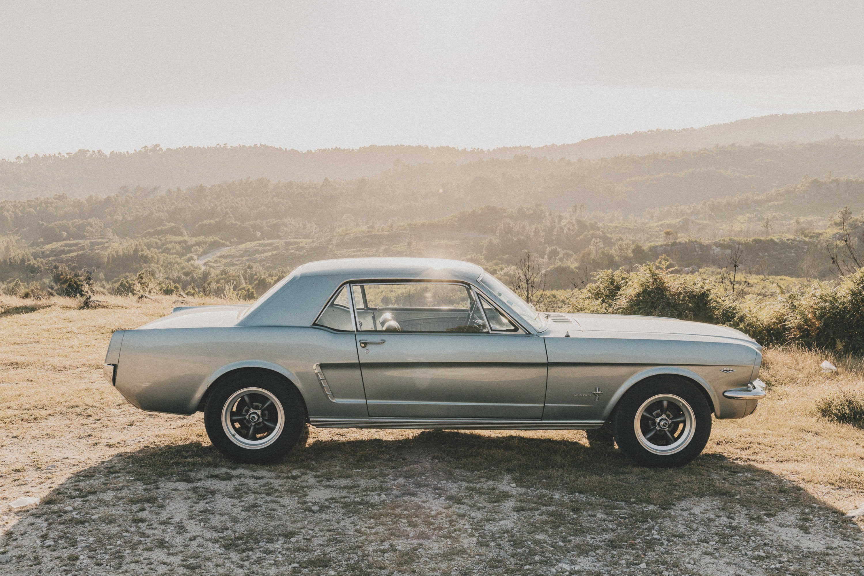 Old silver Mustang with Maxilite wheels