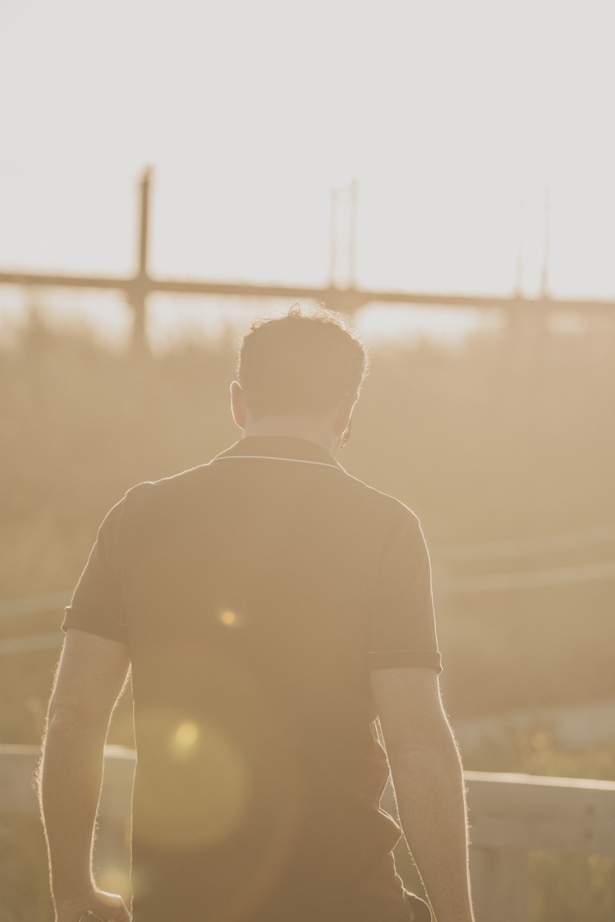 Backside of a man leaing