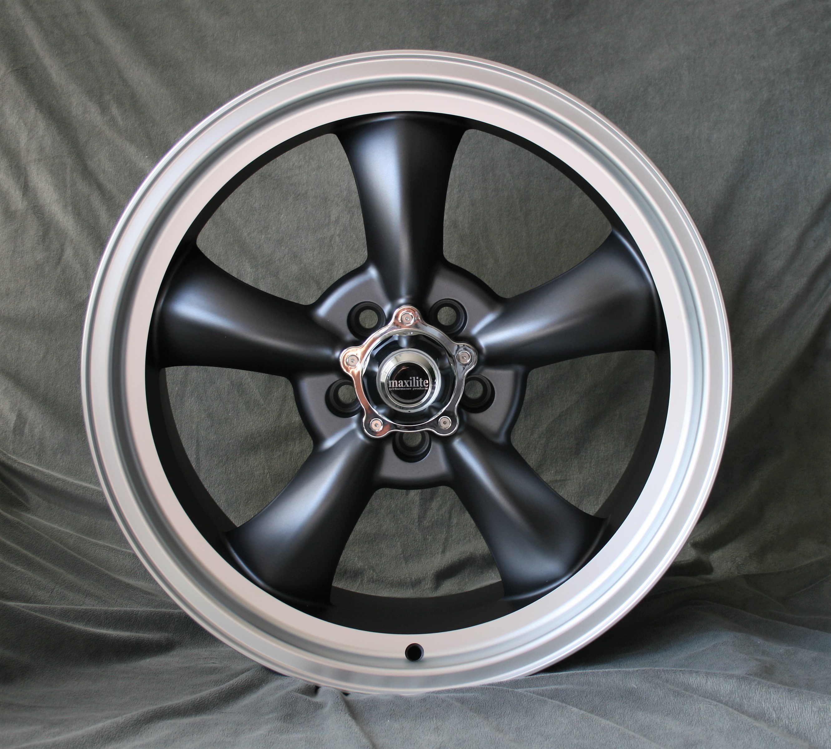 Torque Thrust Style, 9x19 anthrazit/glanzgedreht Ford Mustang S197 2005-14