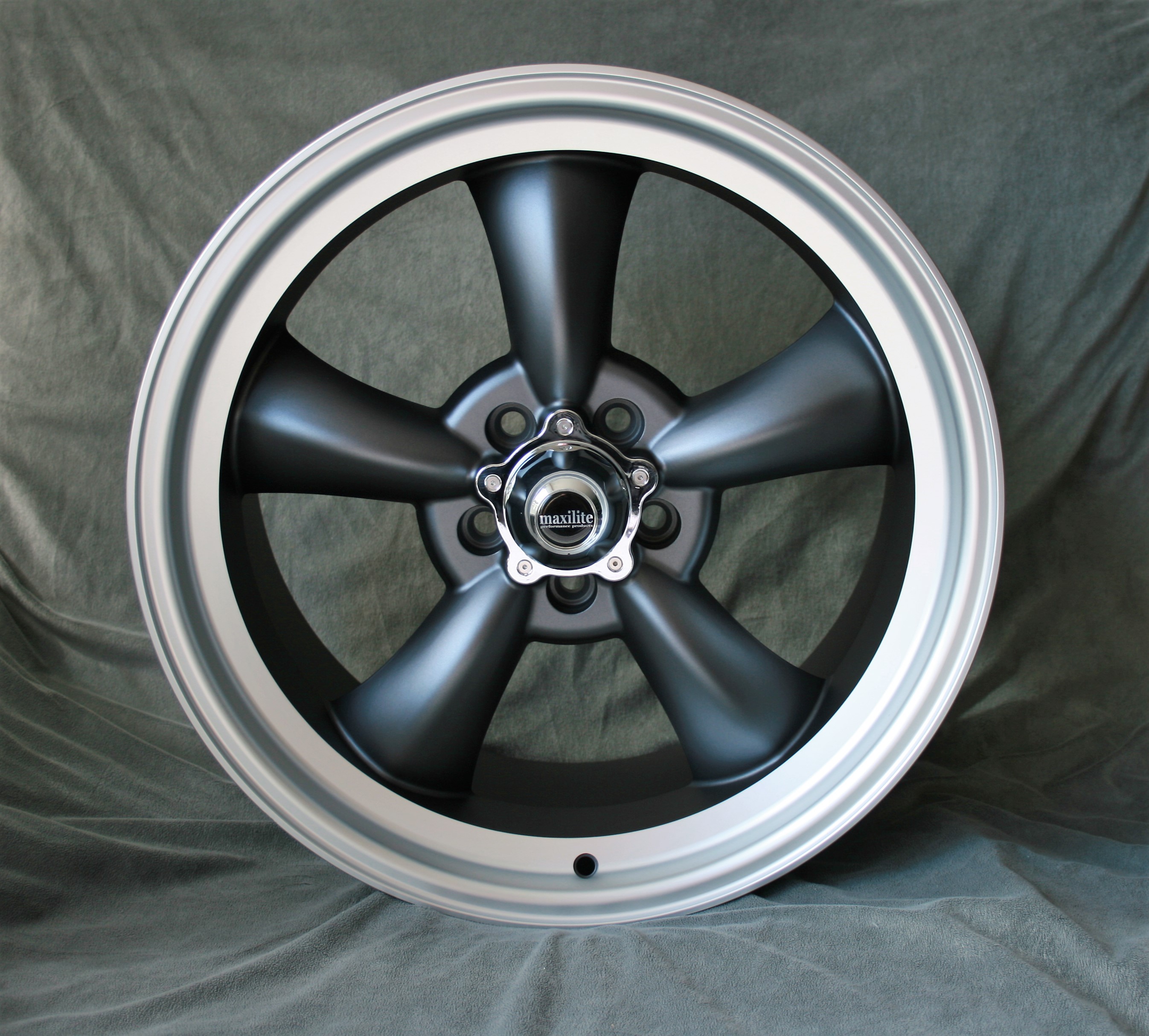 Torque Thrust Style, 10x19 anthrazit/glanzgedreht