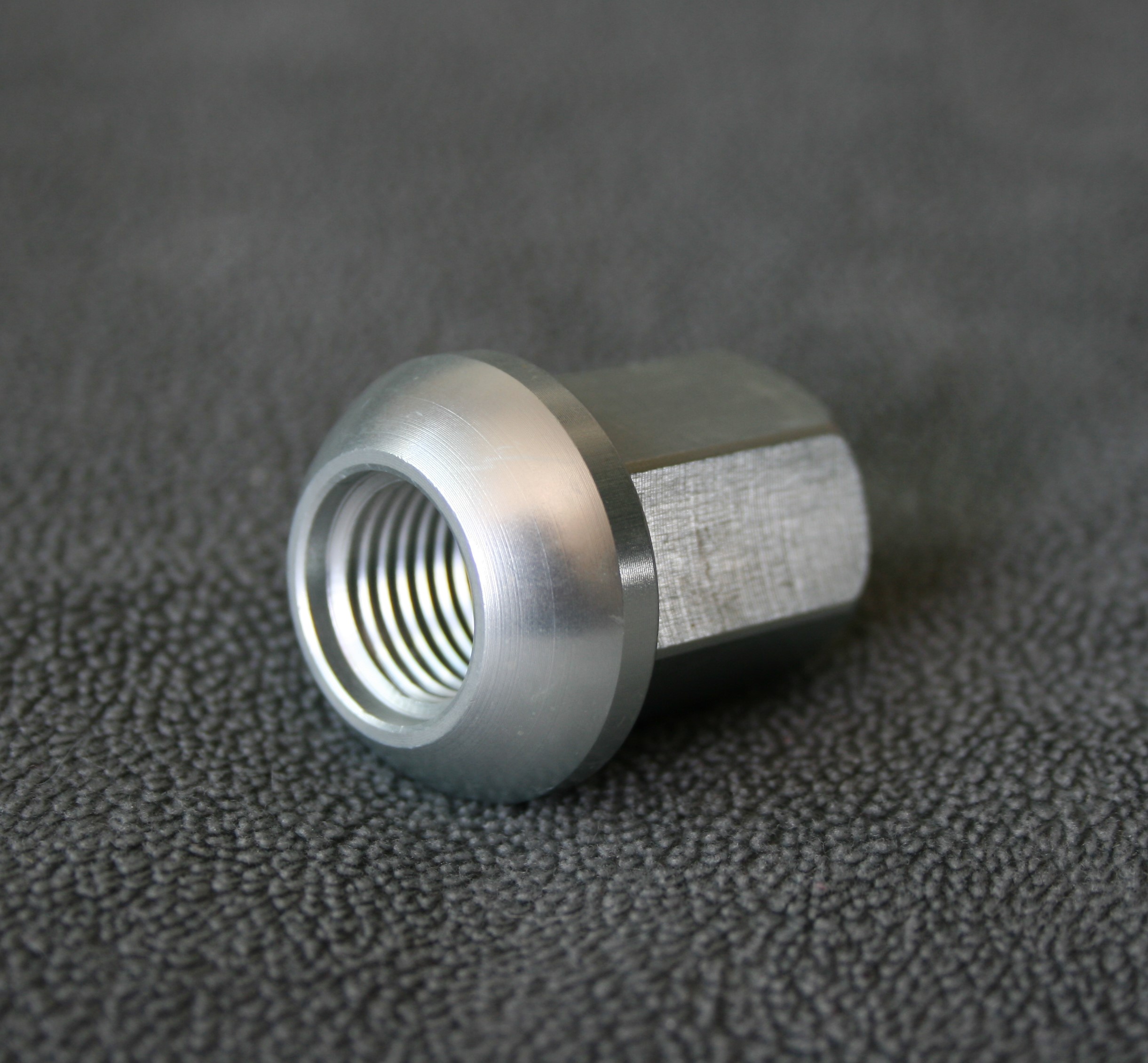 4x Stahlrad, 6.0x15 + KM4S Hutmuttern